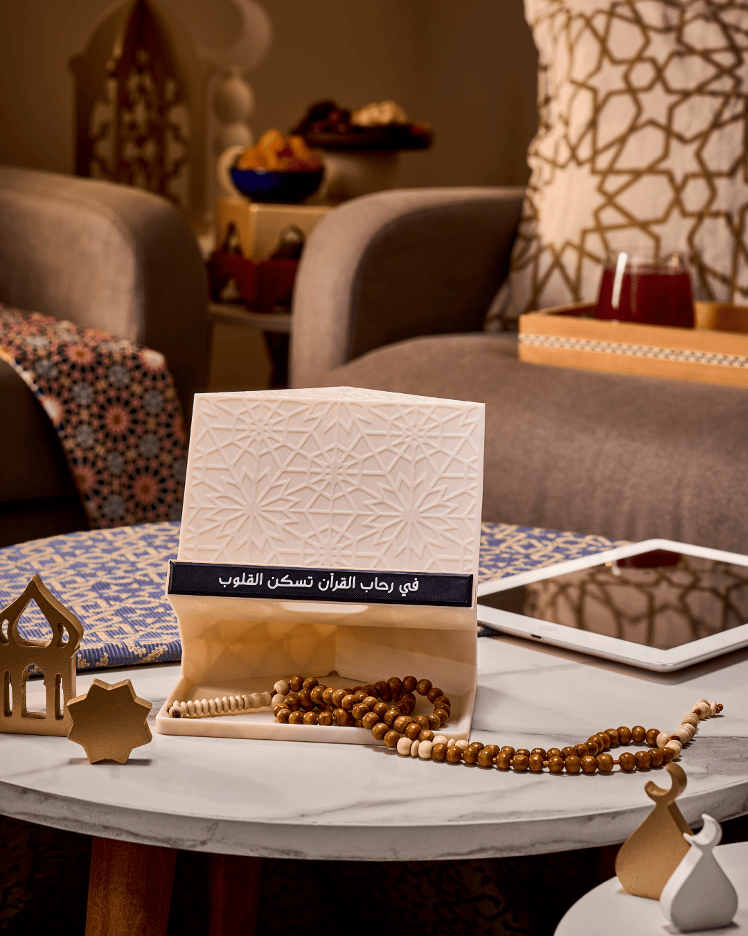 Oriental Tablet Holder